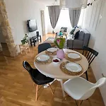 Lita Center Апартаменты *