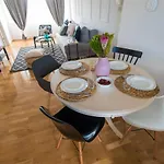 Lita Center Апартаменты Задар