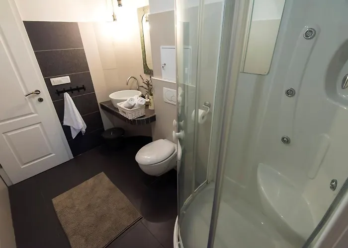 Lita Center Apartment *