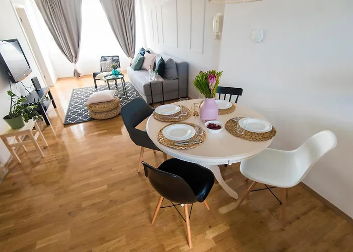 Lita Center Apartment