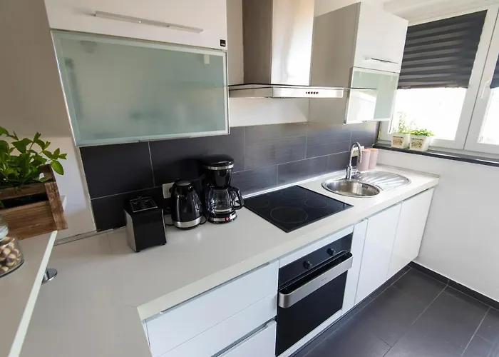 Lita Center Apartment *